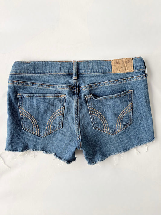 00’s Distressed Hollister shorts | Size 10