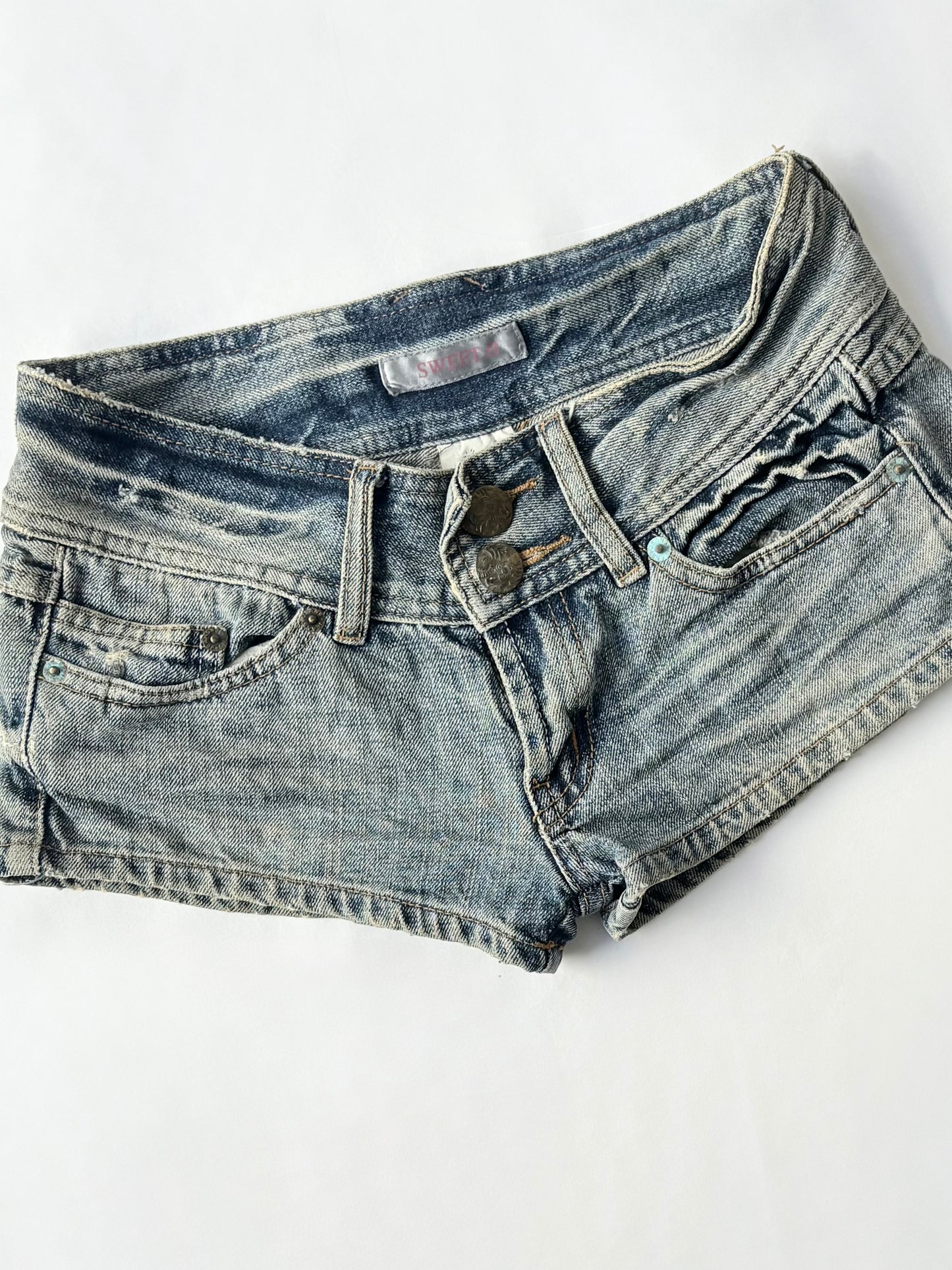 00’s Sweet B low rise shorts | Size 8