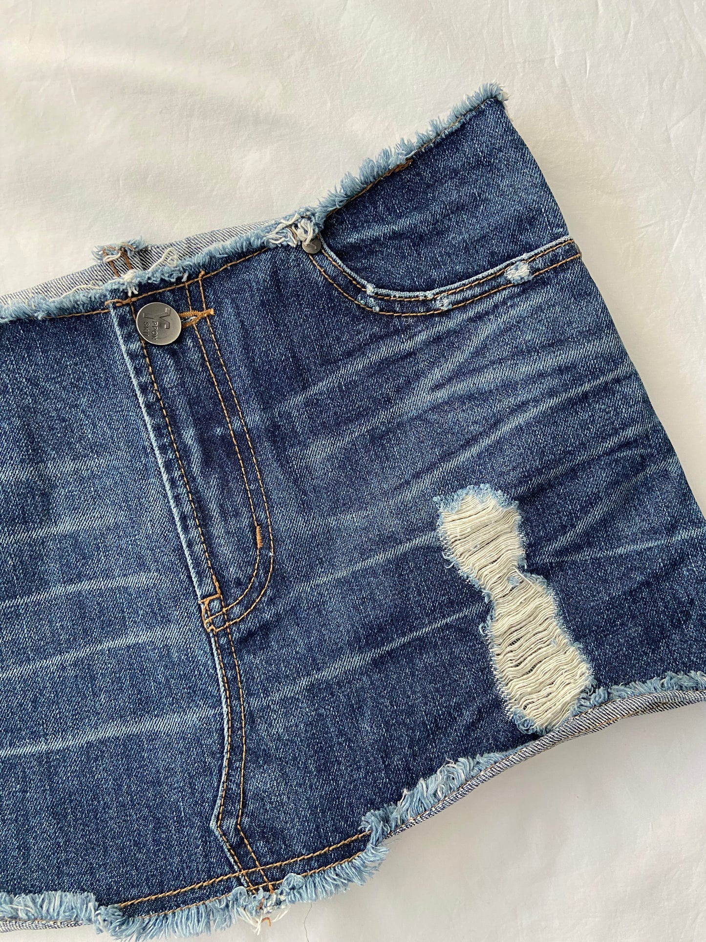 00’s Raw denim mini skirt | Size 8