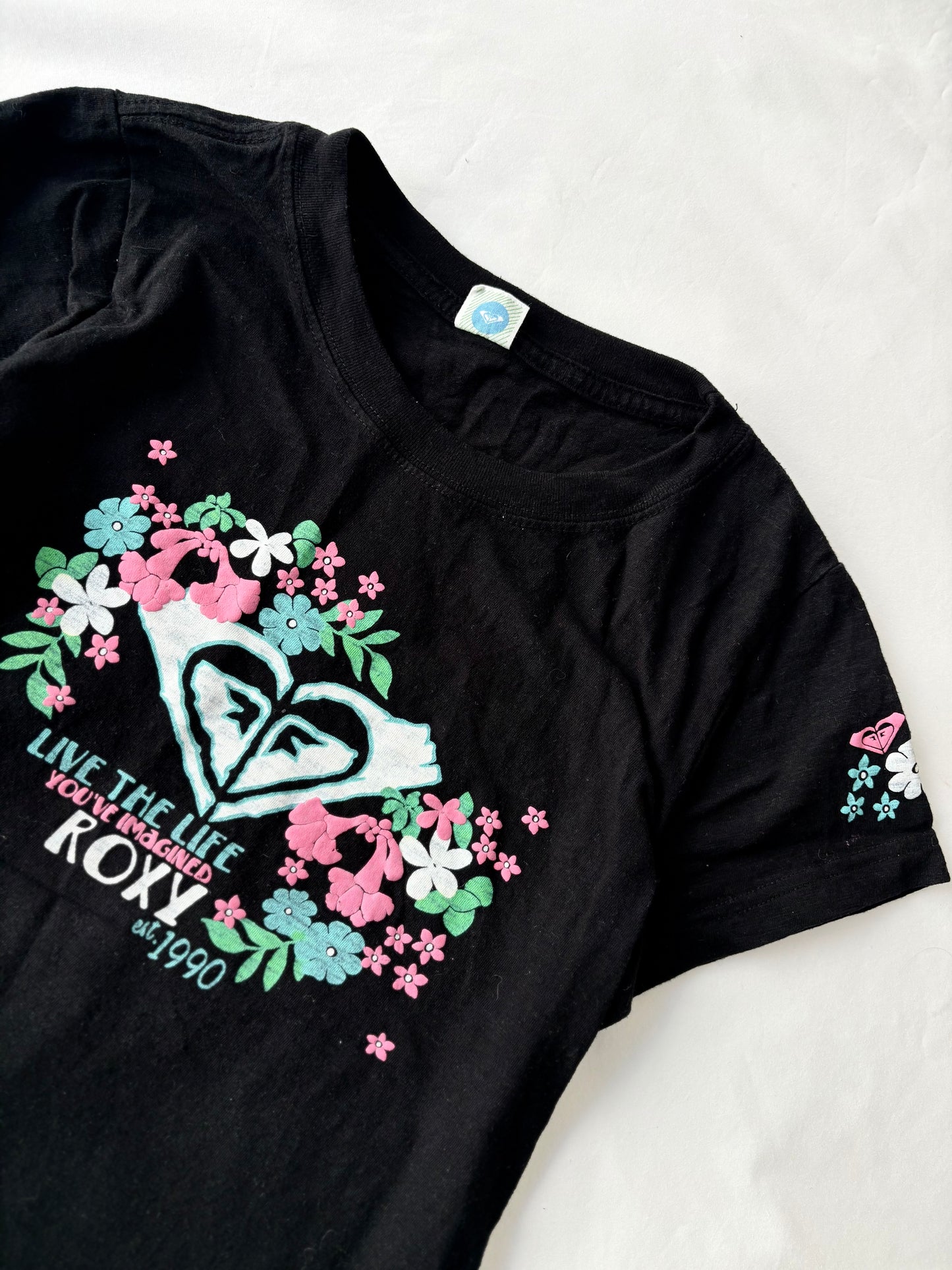 00’s Roxy surf graphic tee | Size small