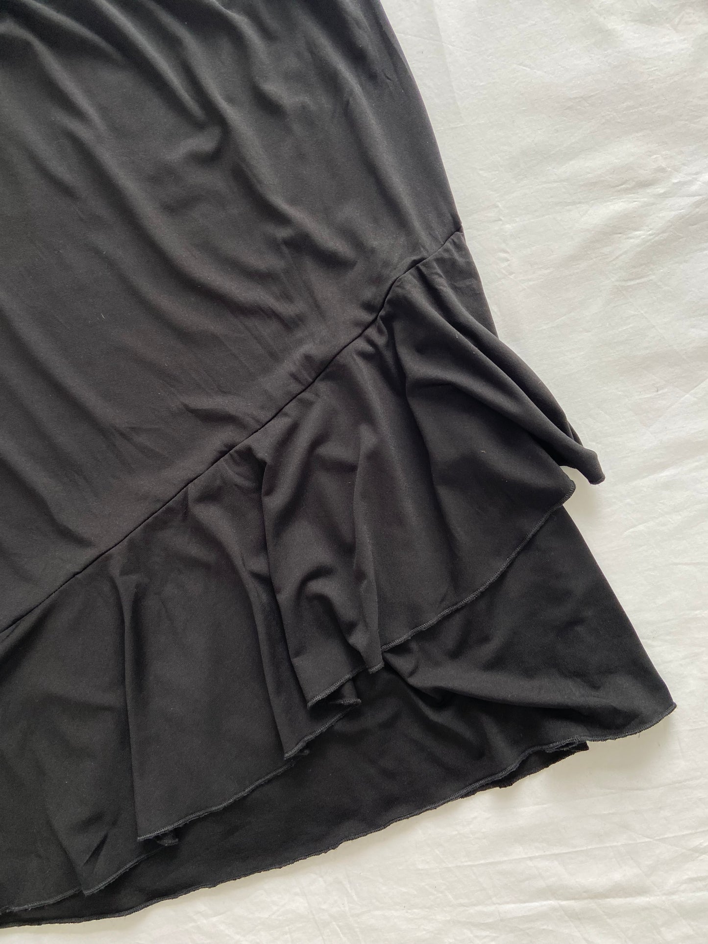 00’s Black ruffle midi skirt | Size large