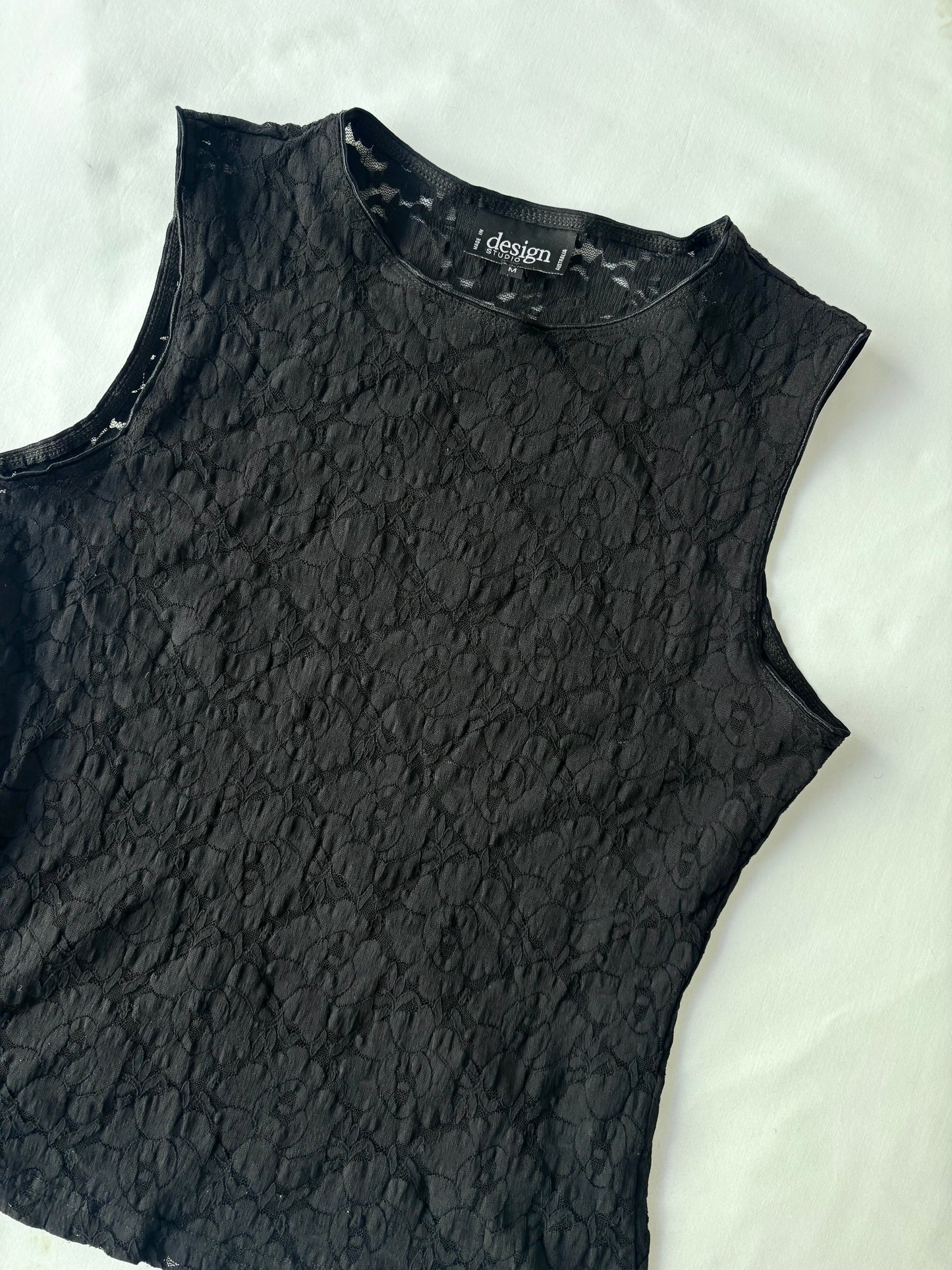 00’s Design black lace tank | Size medium