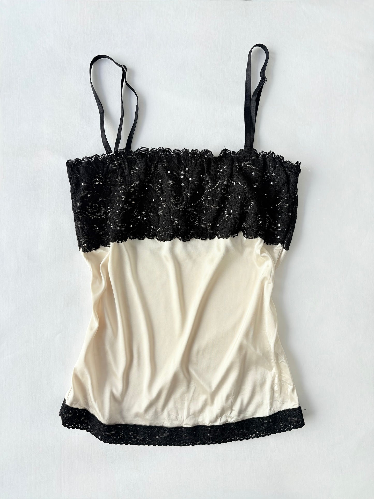 00’s Cream rhinestone cami | Size 8