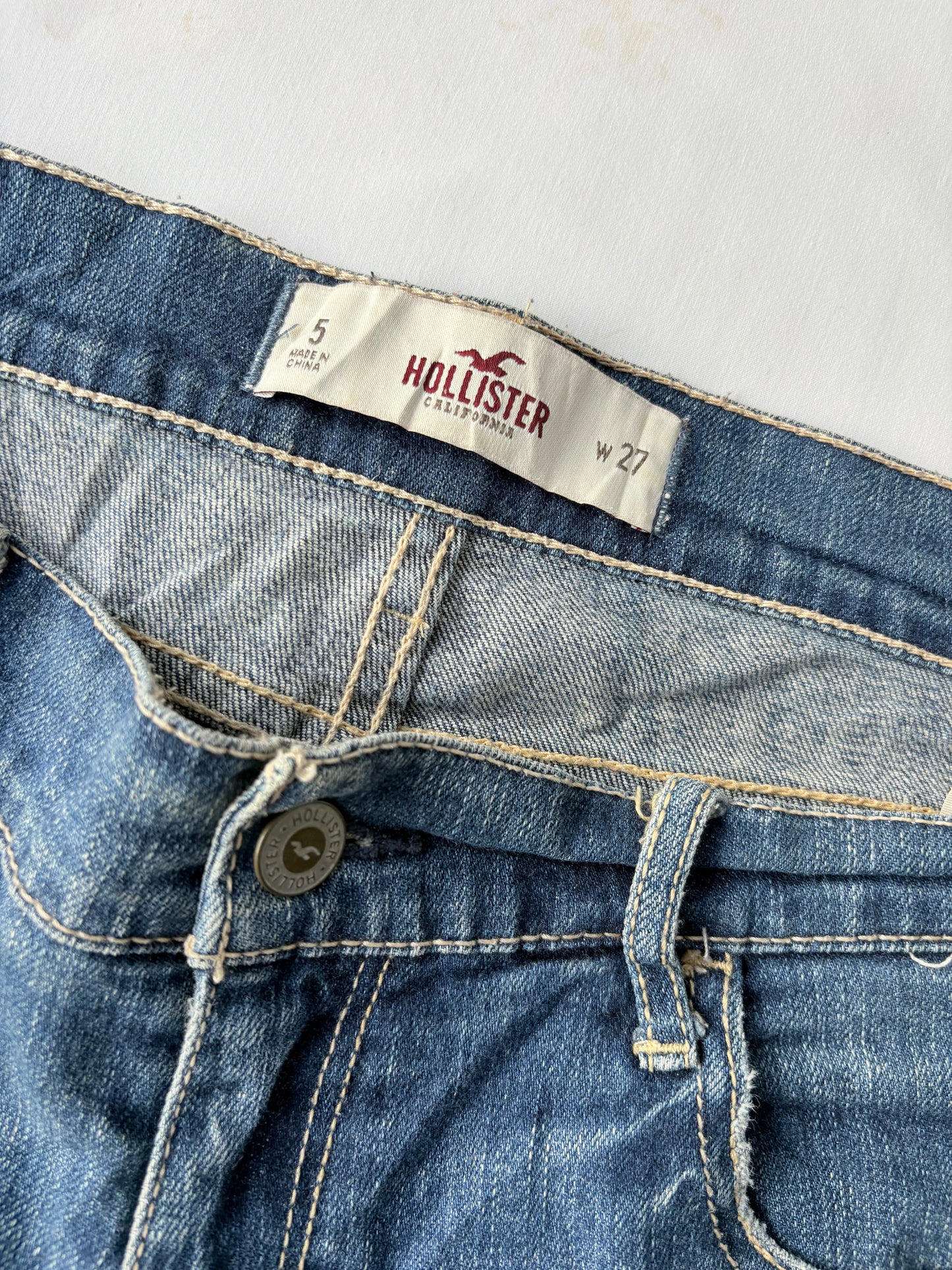 00’s Distressed Hollister shorts | Size 10