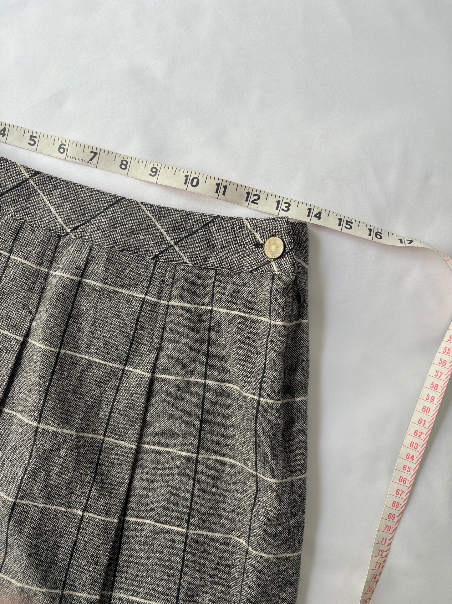 00’s H2O plaid mini skirt | Size 8