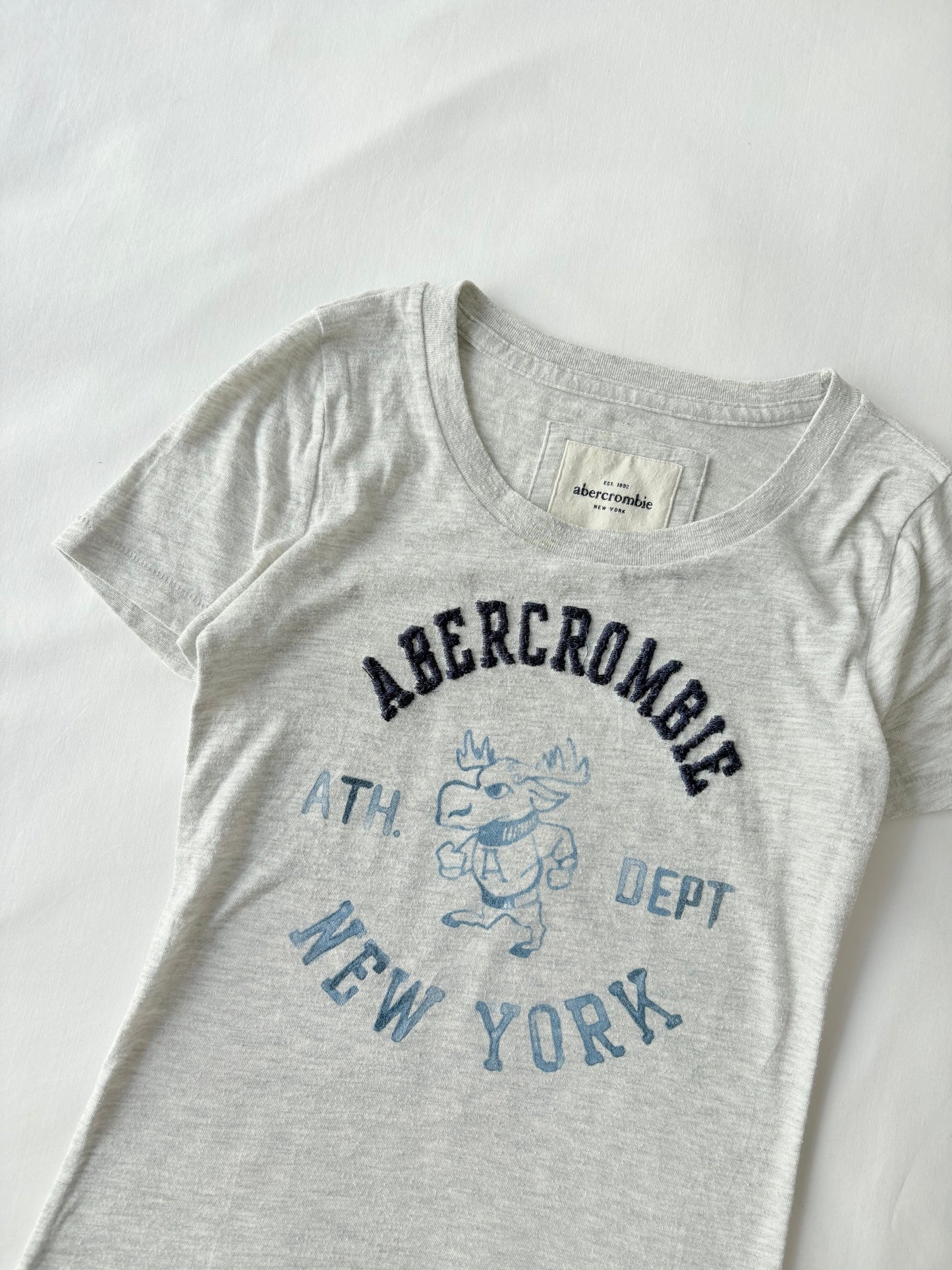 00’s Abercrombie NY tee | Size 6-8