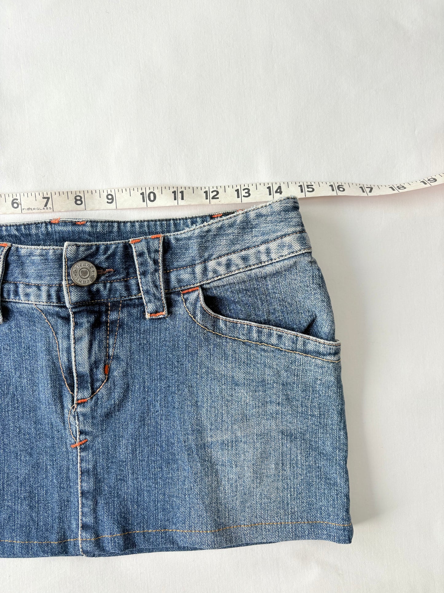 00’s Low rise denim mini skirt | Size 8
