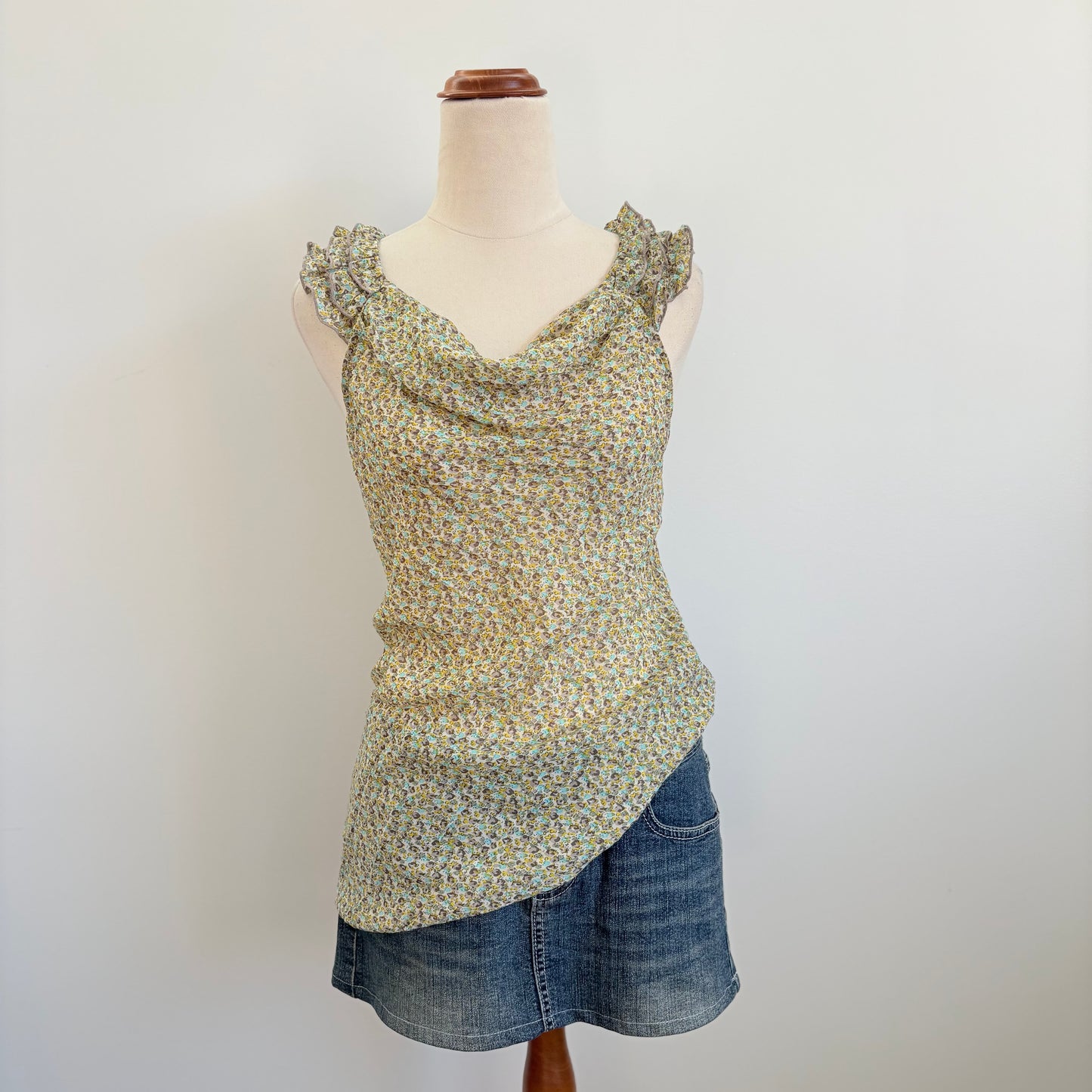 00’s Quintessential cowl neck top | Size small