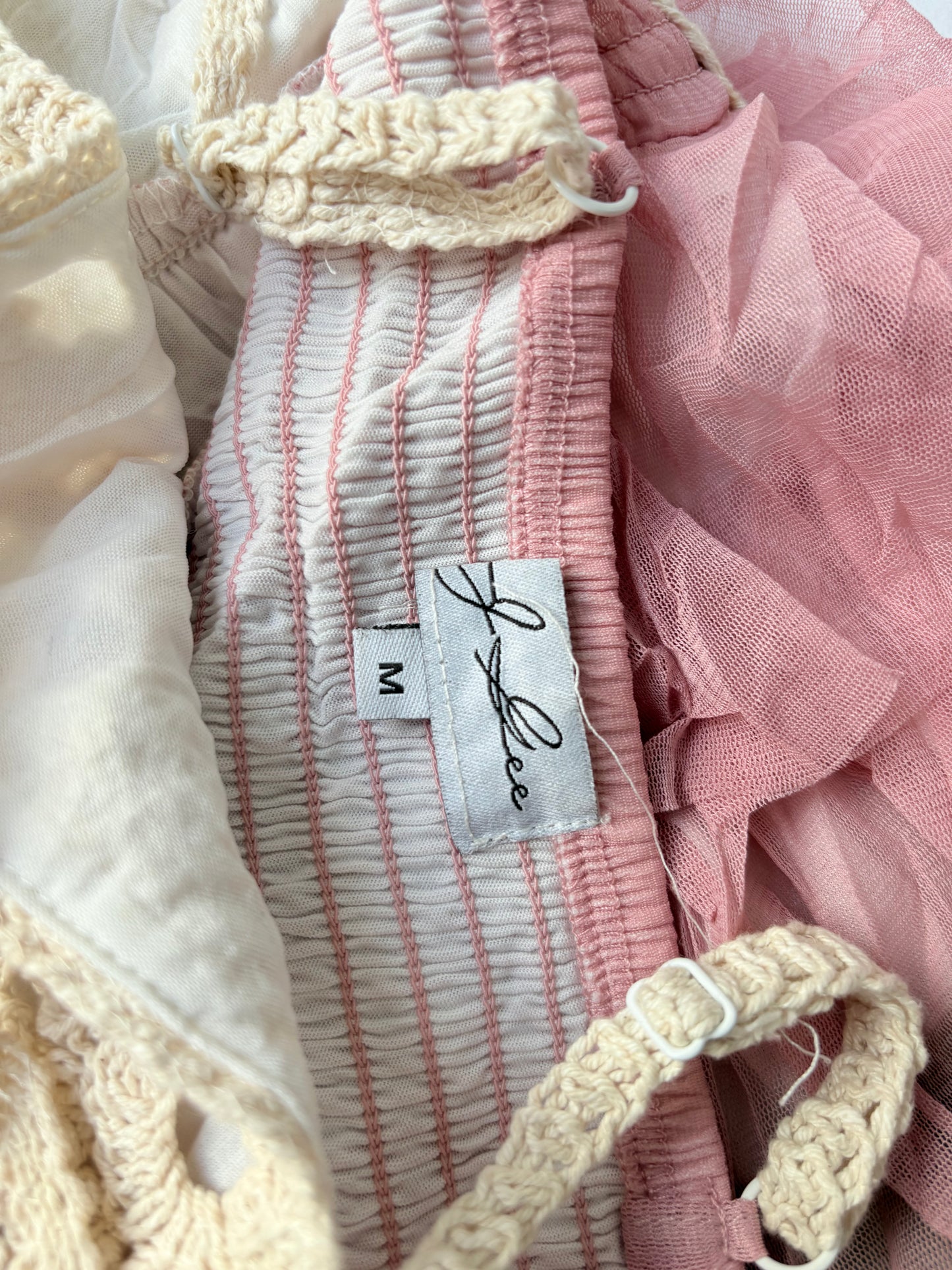00’s Tiered crochet mini dress | Size medium
