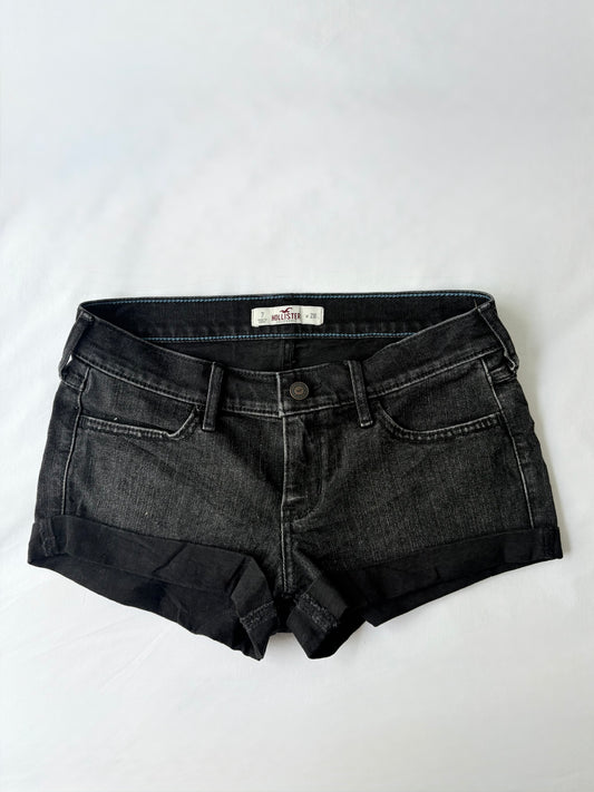 00’s Hollister black denim shorts | Size 10