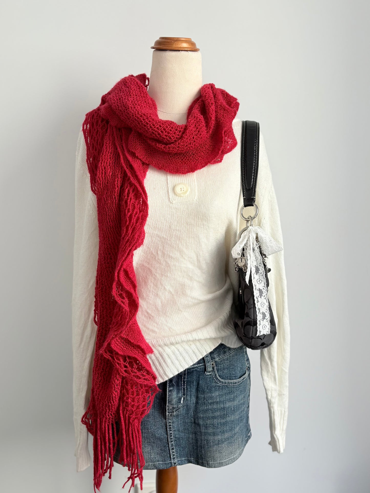 00’s Red ruffle knit scarf
