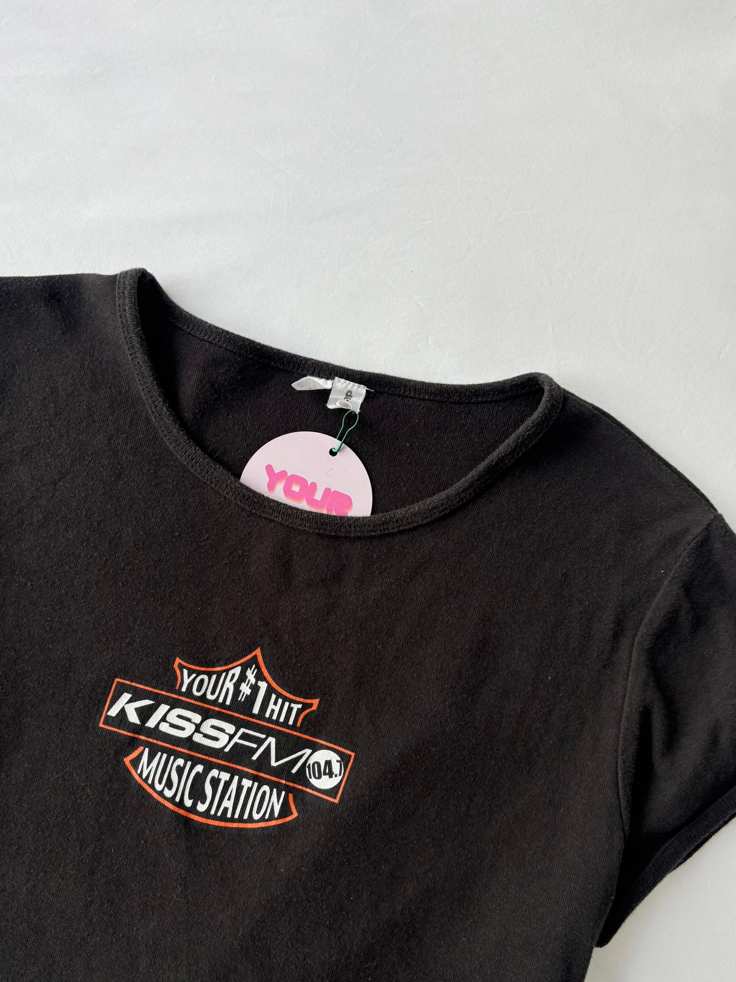 00’s Kiss FM baby tee | Size 12-14