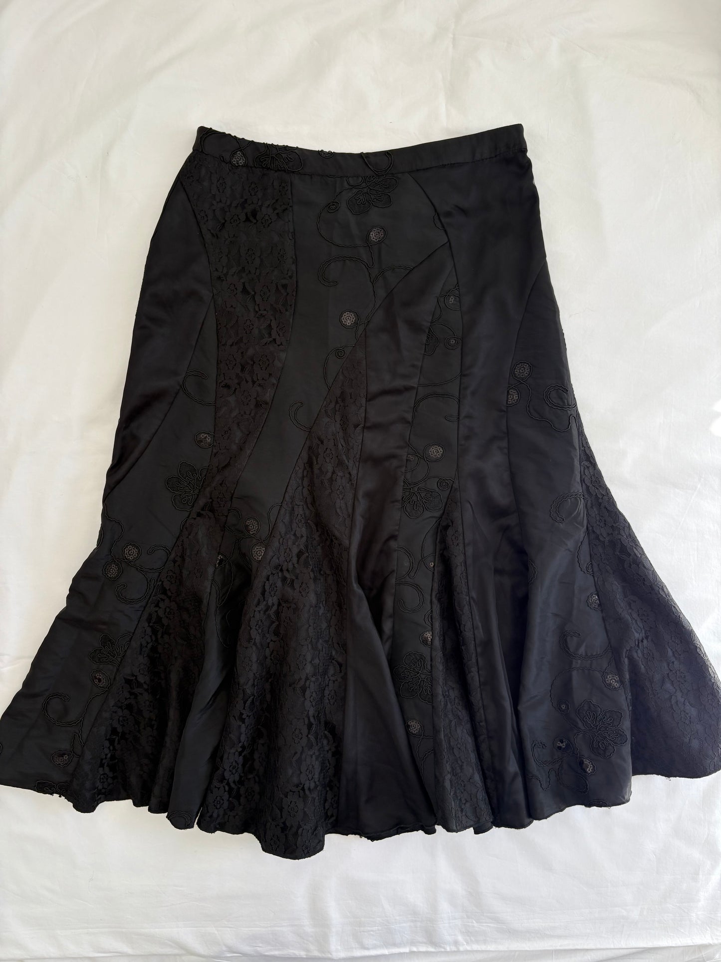 00’s Black sequin midi skirt | Size 12