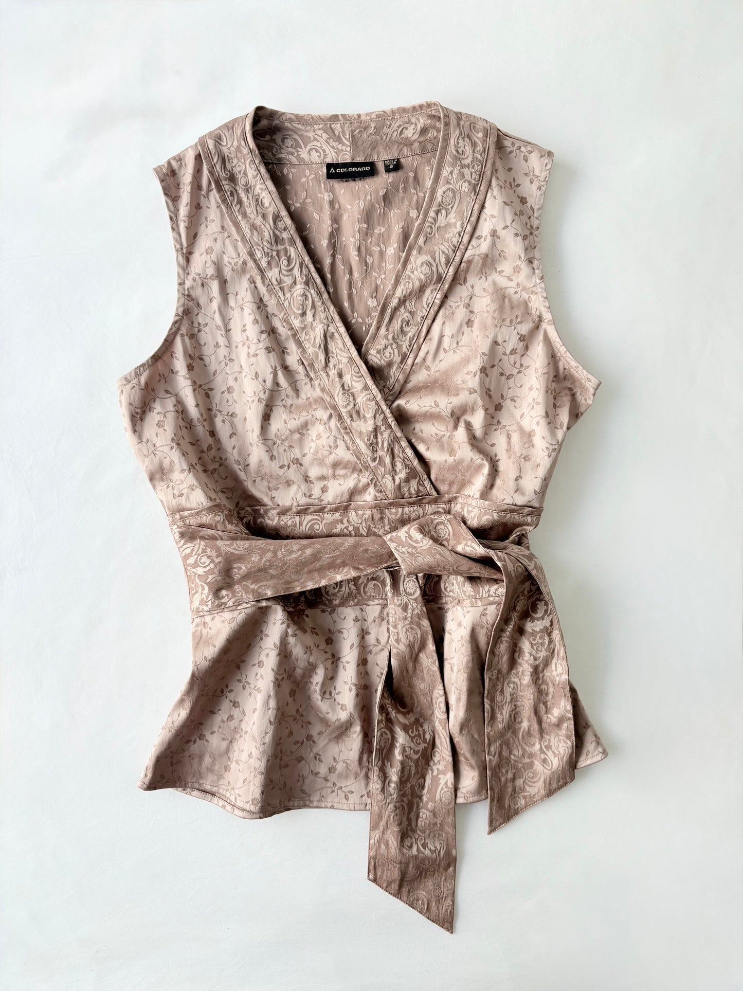00’s Champagne tie top | Size small