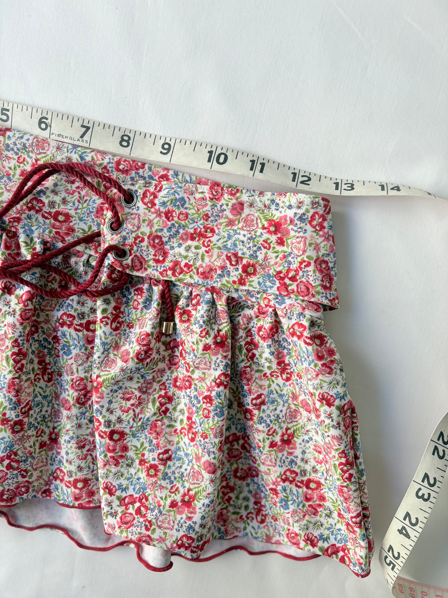 00’s Japanese floral mini skirt | Size 6-8