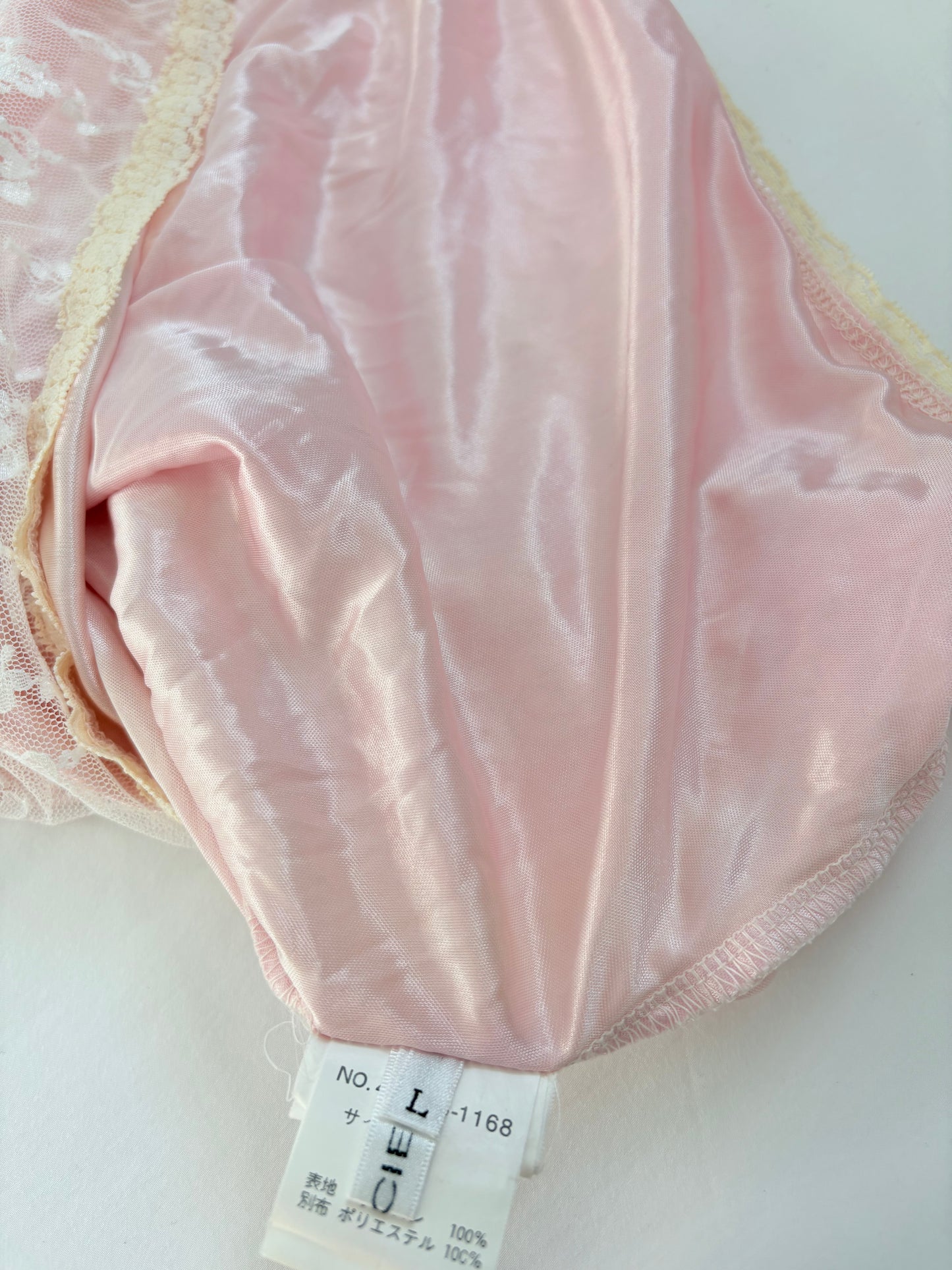 00’s Galcier baby pink lace top | Size 8