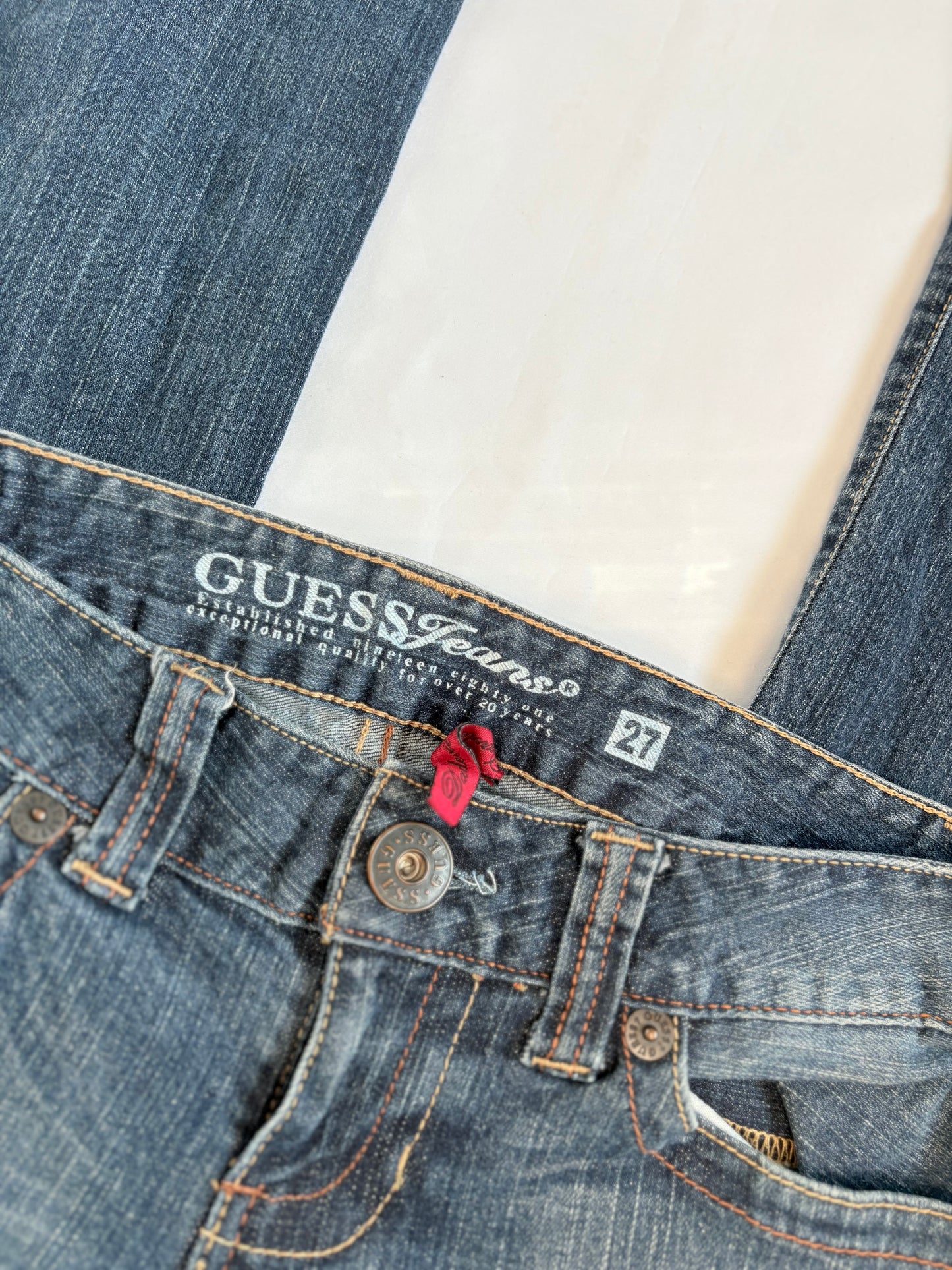 00’s Guess low rise bootcut jeans | Size 10