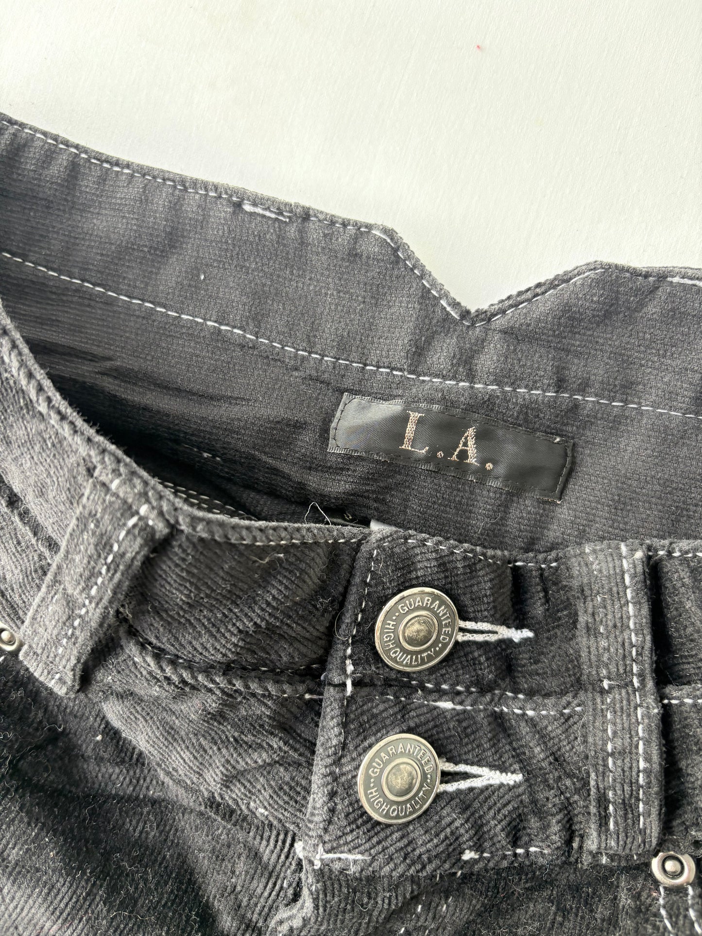 00’s LA cord low rise shorts | Size 8