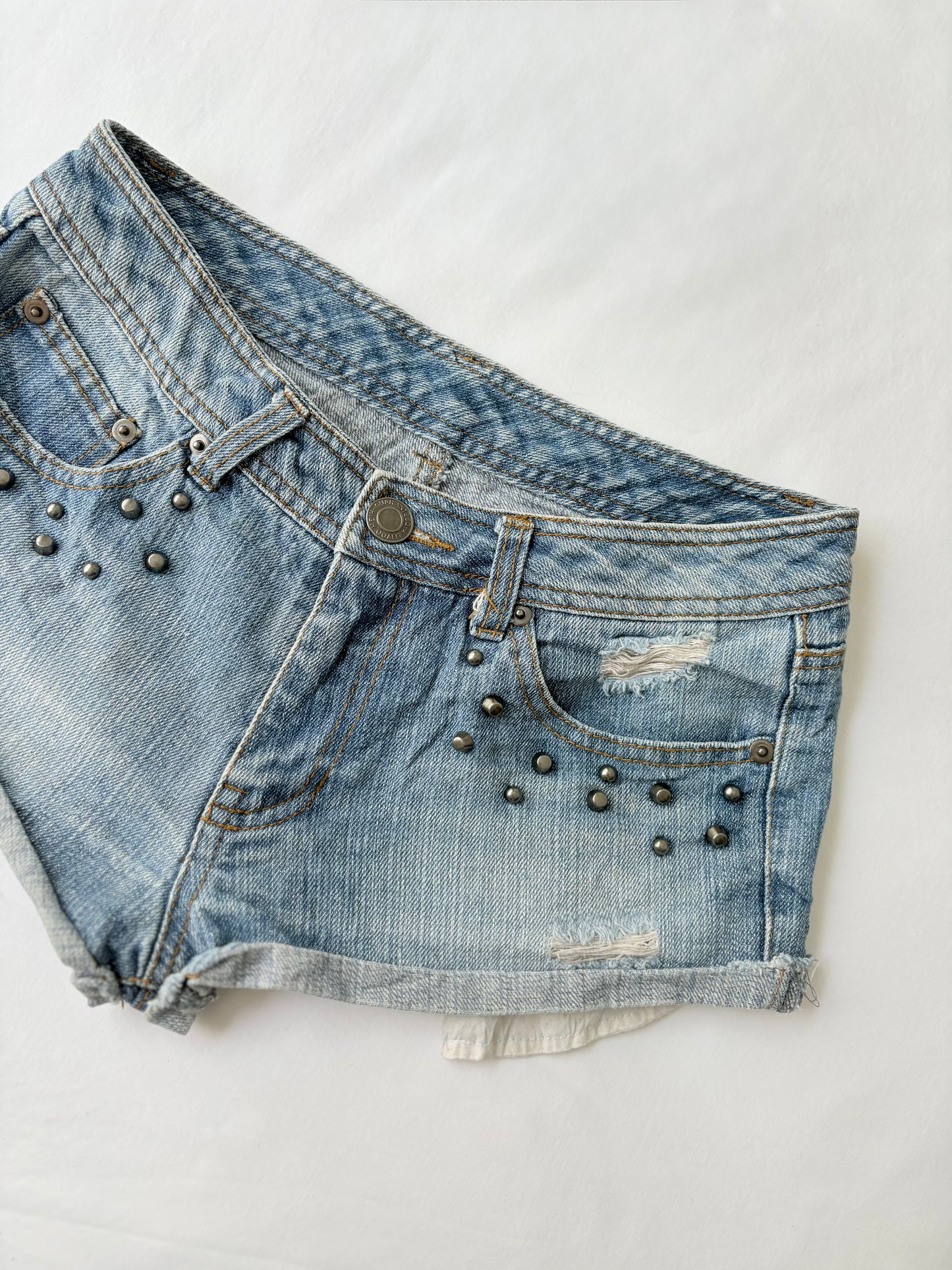 00’s Studded denim mini shorts | Size 8