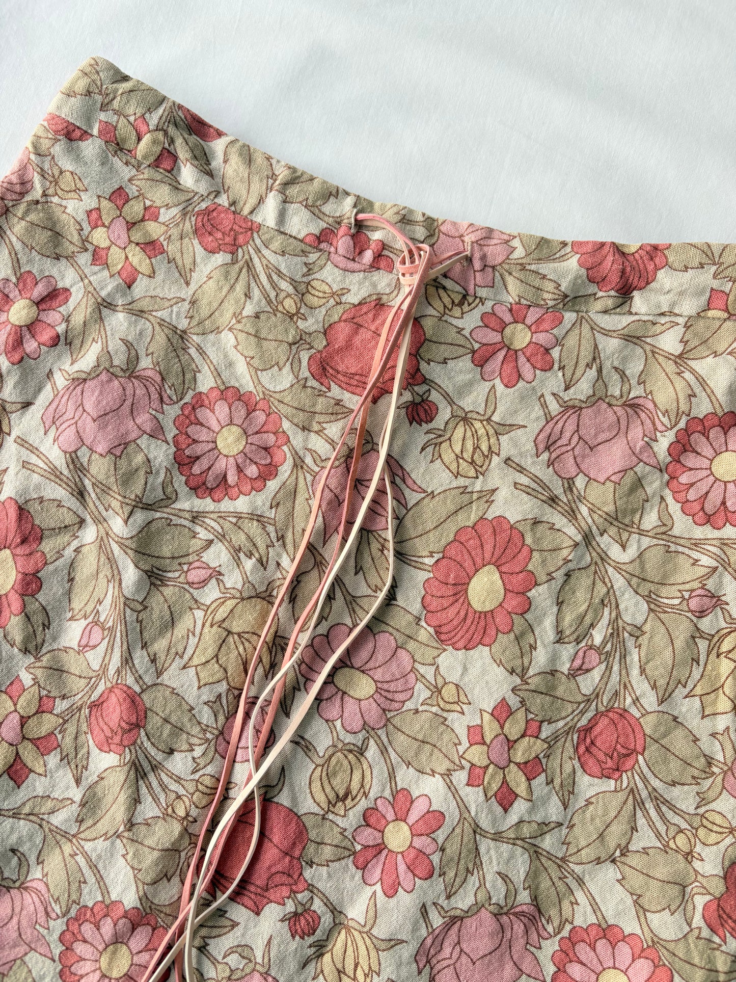 00’s Linen floral midi skirt | Size 6
