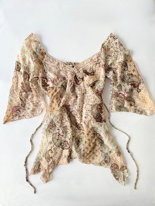 00’s No Boundaries paisley tie top | Size 8-10