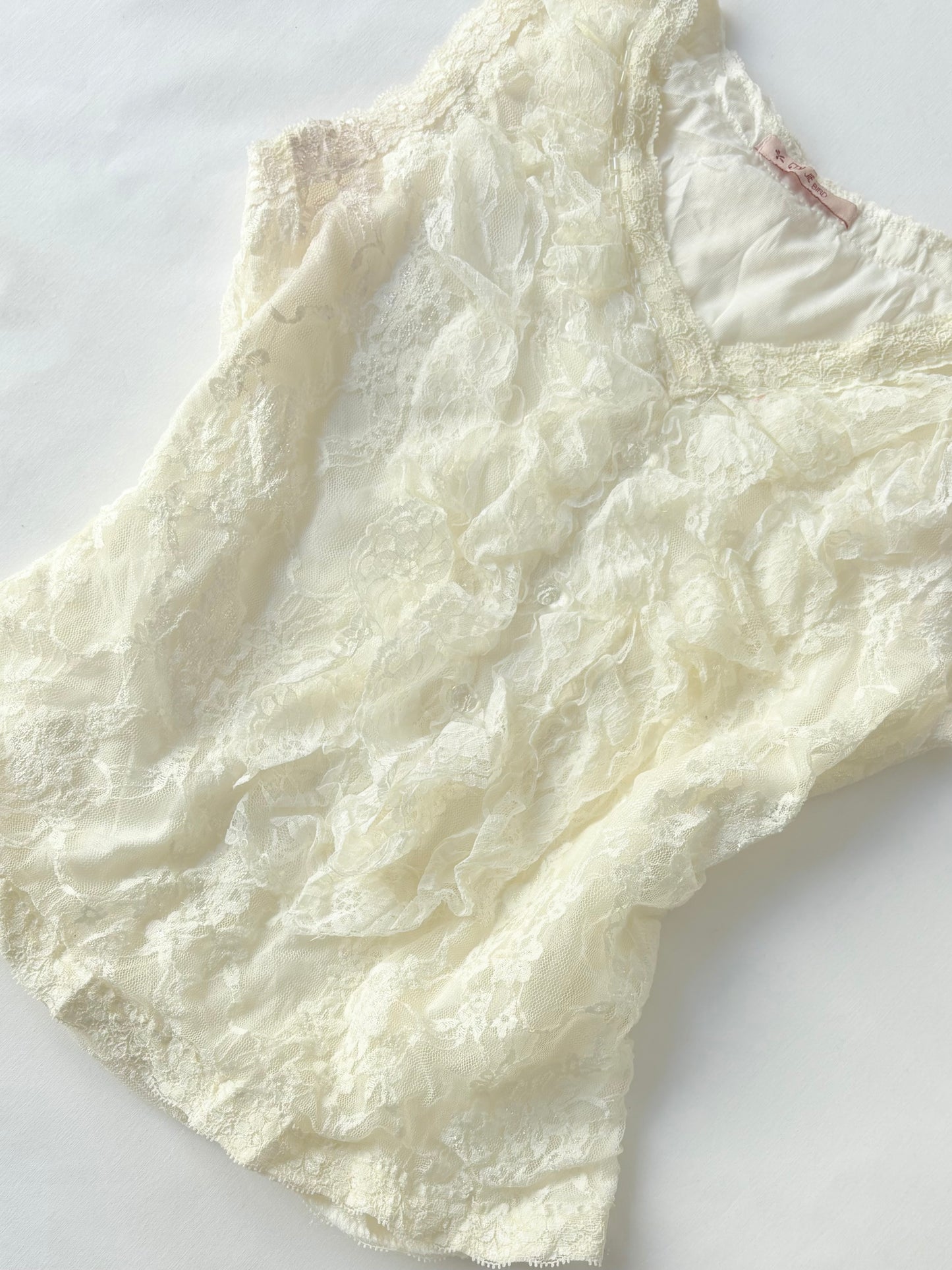 00’s Jie Bird ruffle cream top | Size small