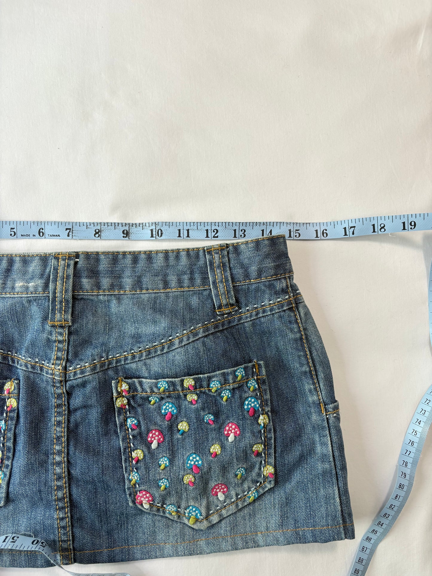 00’s Mushroom denim mini skirt | Size 10