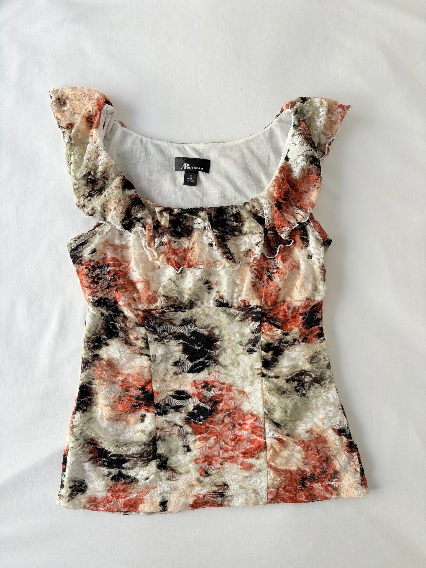 00’s Milkmaid ruffle top | Size small