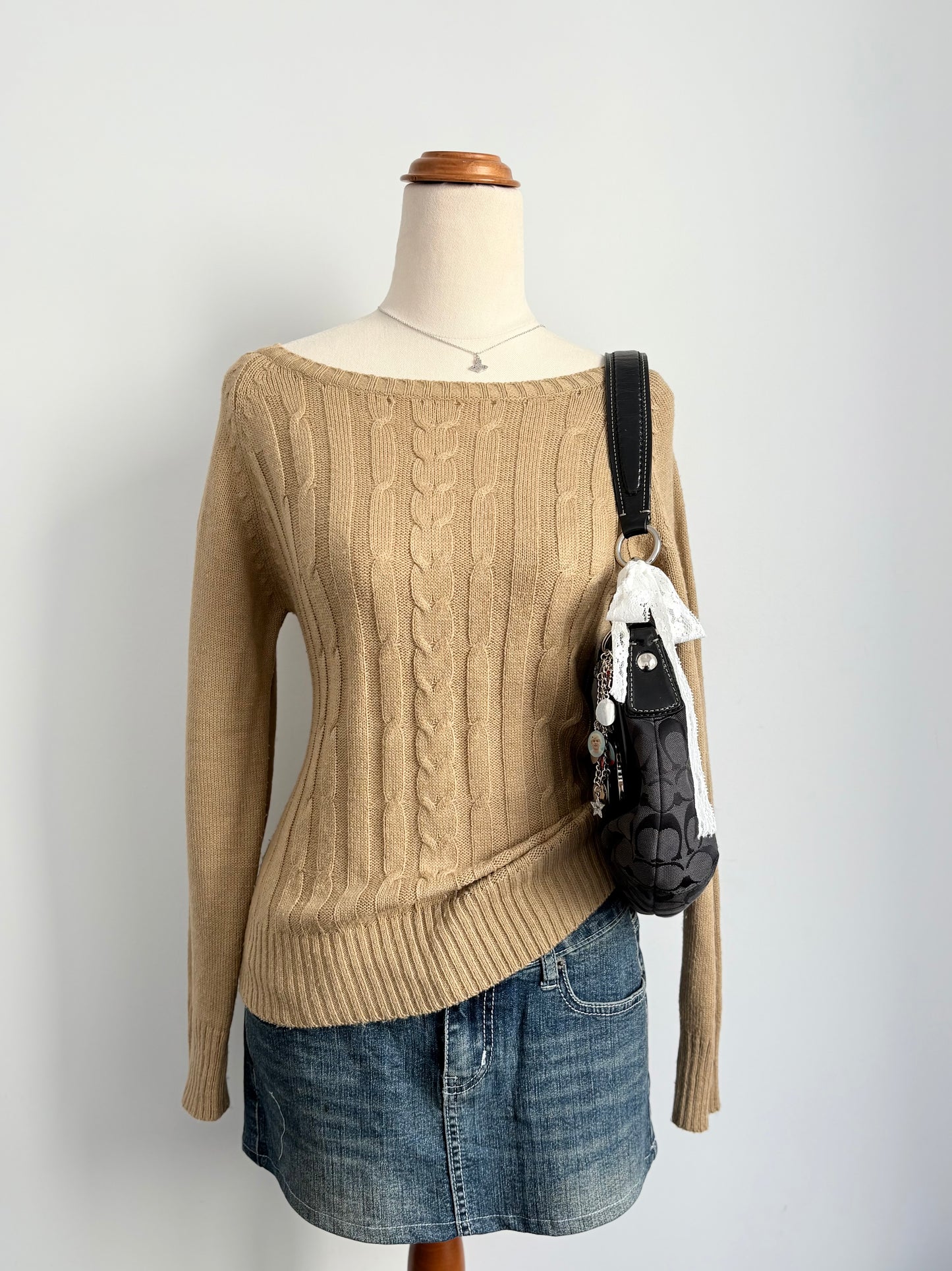 00’s Anna Malia caramel boat neck knit | Size 8