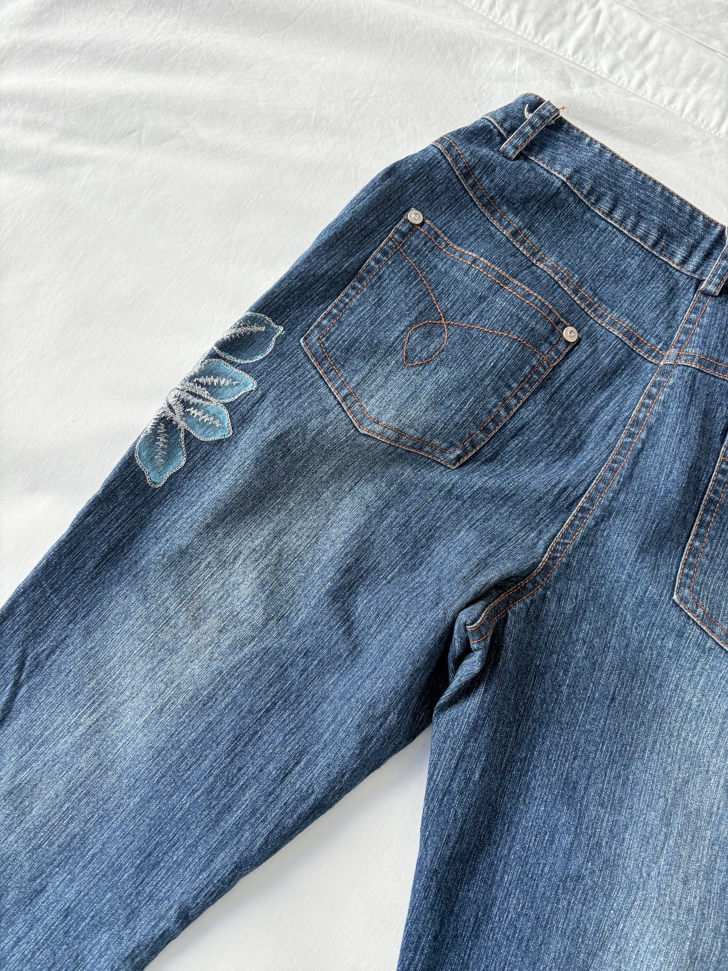 00’s Blue embroidered flared jeans | Size 8
