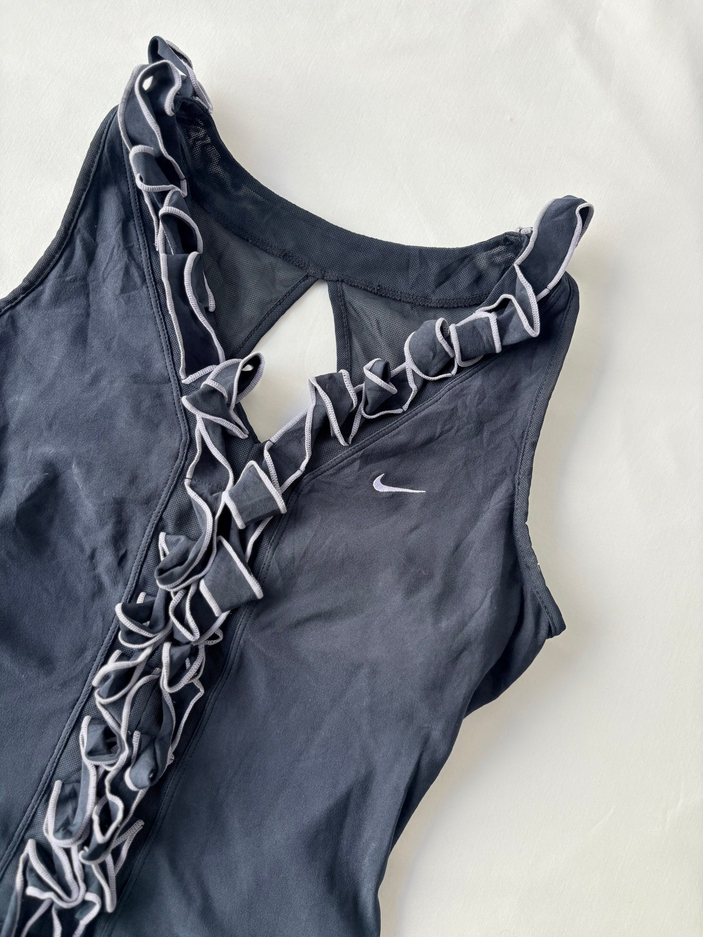 00’s Nike ruffle sports tank | Size 10