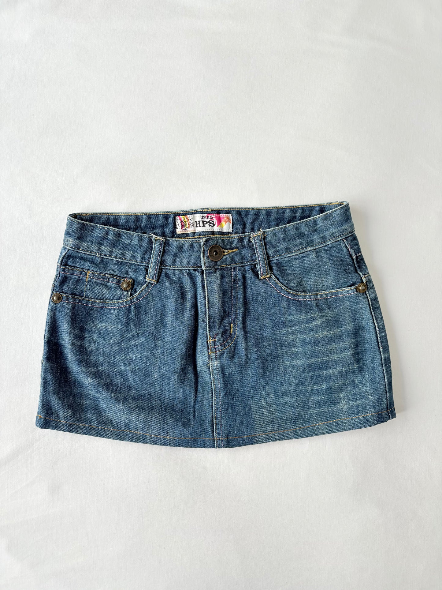 00’s Pink embroidered mini skirt | Size 8