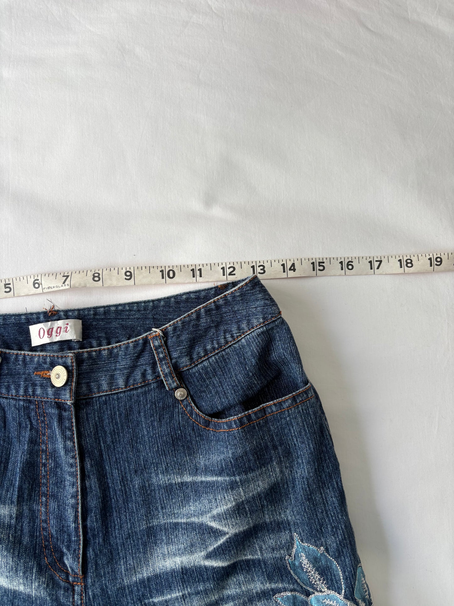 00’s Blue embroidered flared jeans | Size 8