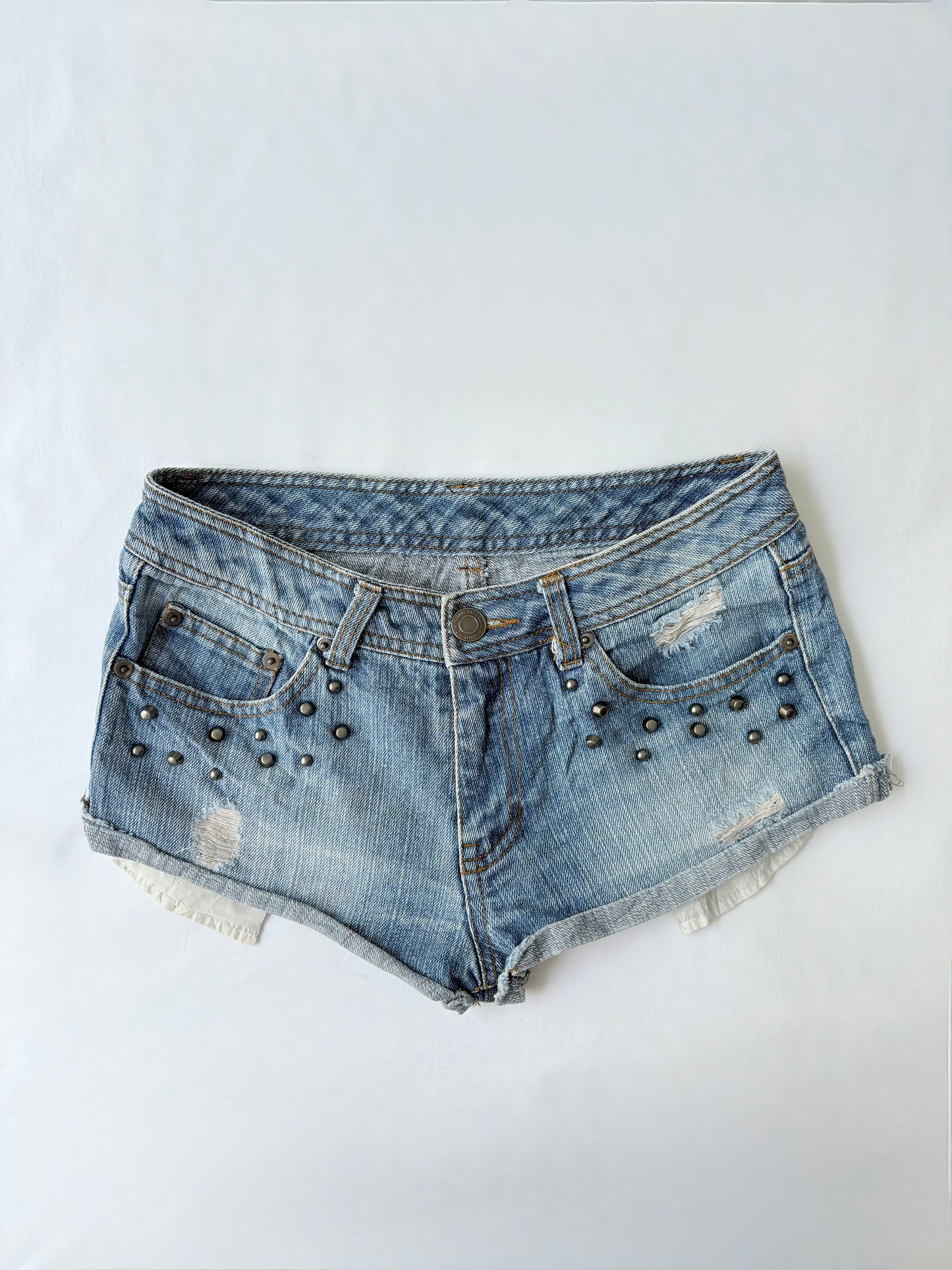 00’s Studded denim mini shorts | Size 8