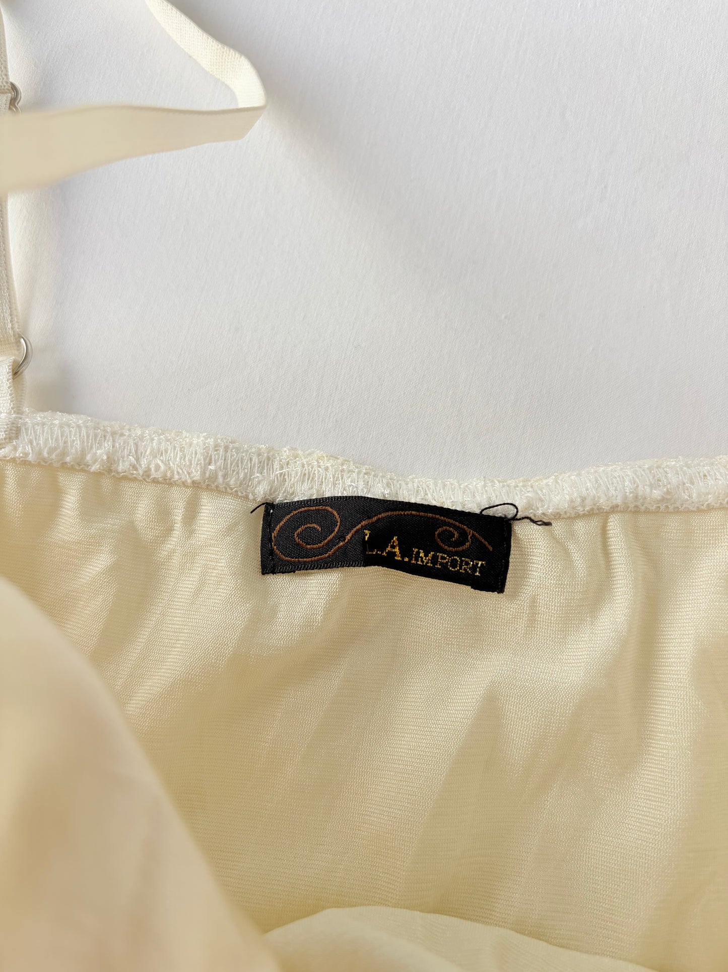 00’s Cream lace front top | Size 8