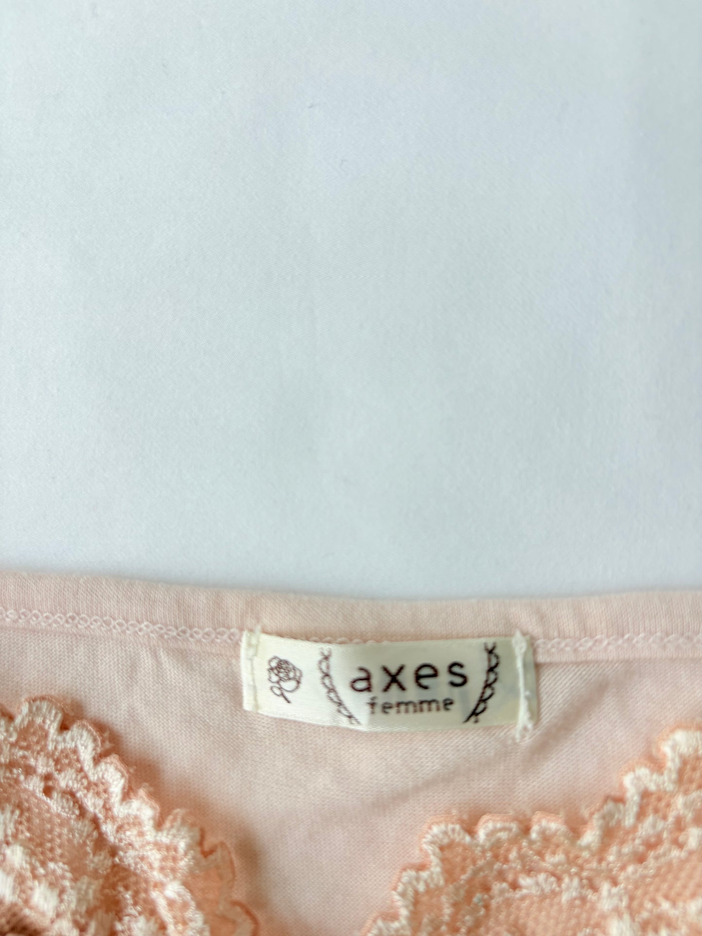 00’s Axes baby pink cami | Size medium