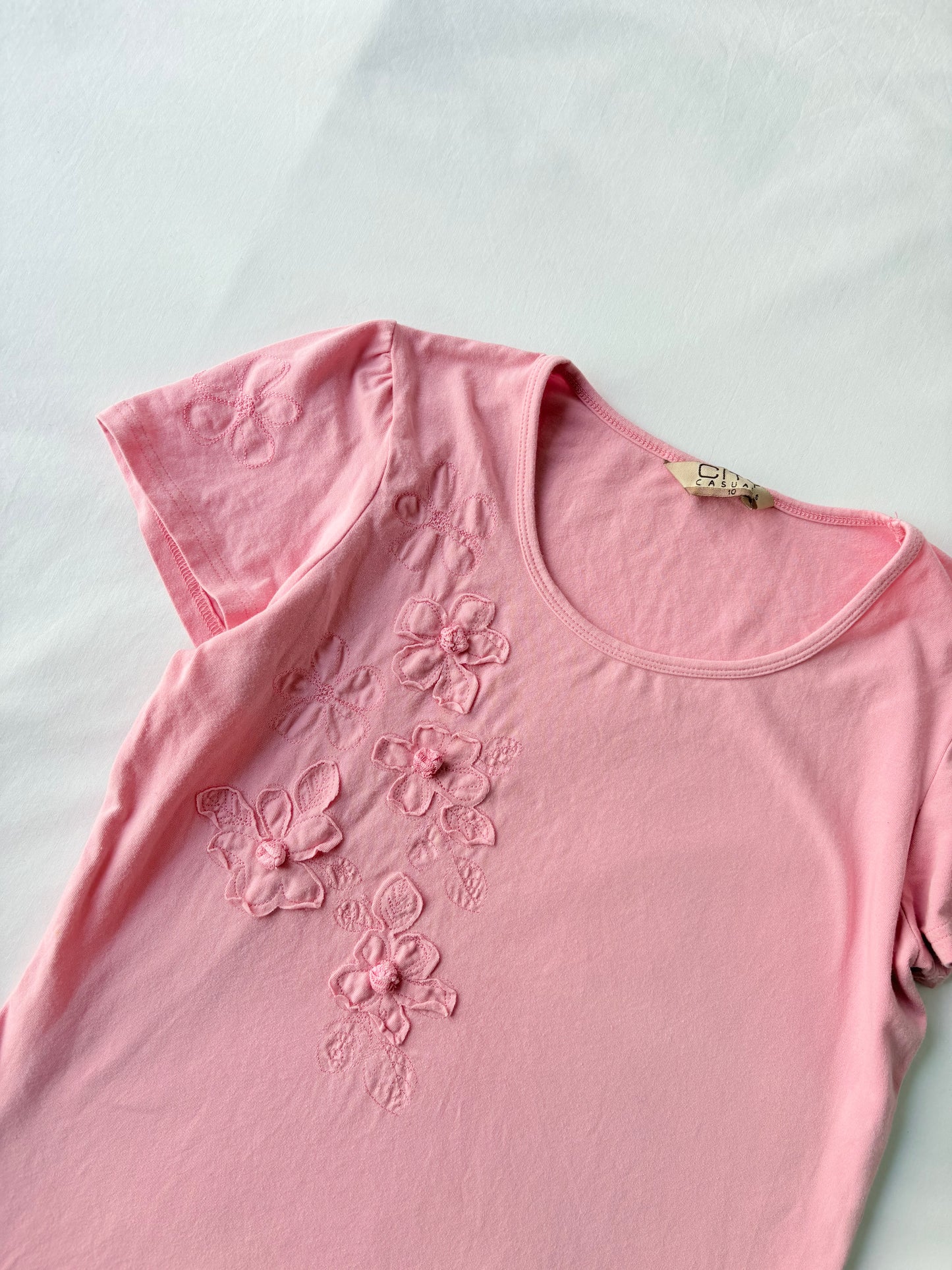 00’s Baby pink embroidered tee | Size 10