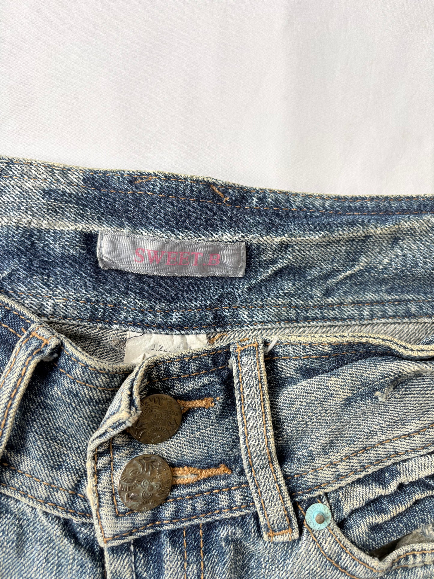 00’s Sweet B low rise shorts | Size 8
