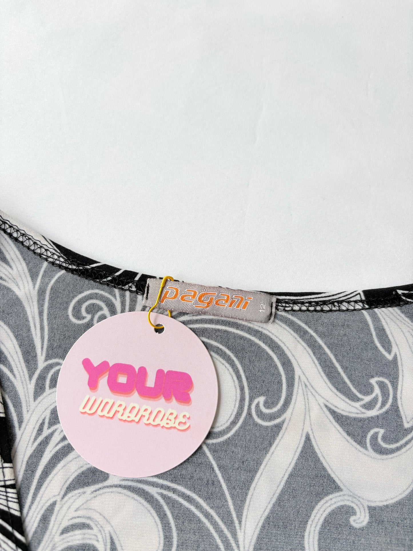 00’s Pagani swirl top | Size 12-14