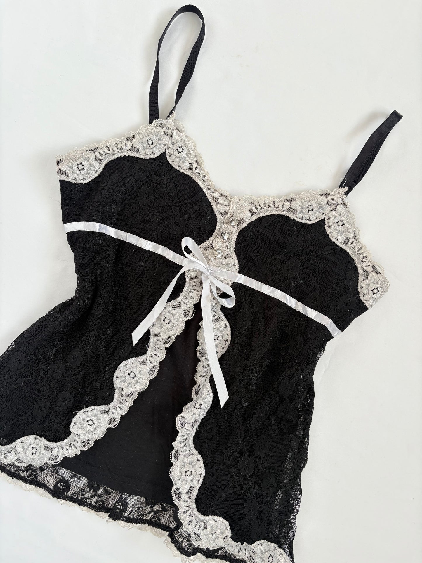 00’s Japanese lace trim top | Size small