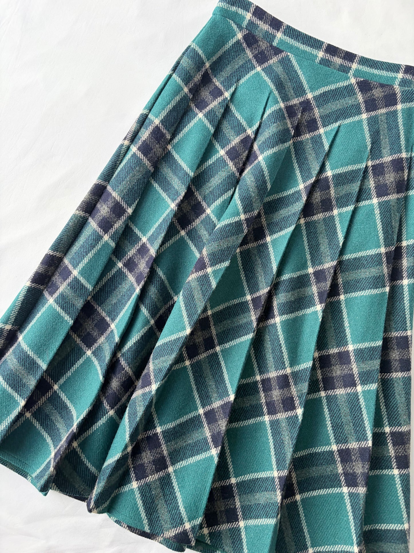 80’s Tartan pleated midi skirt | Size 6