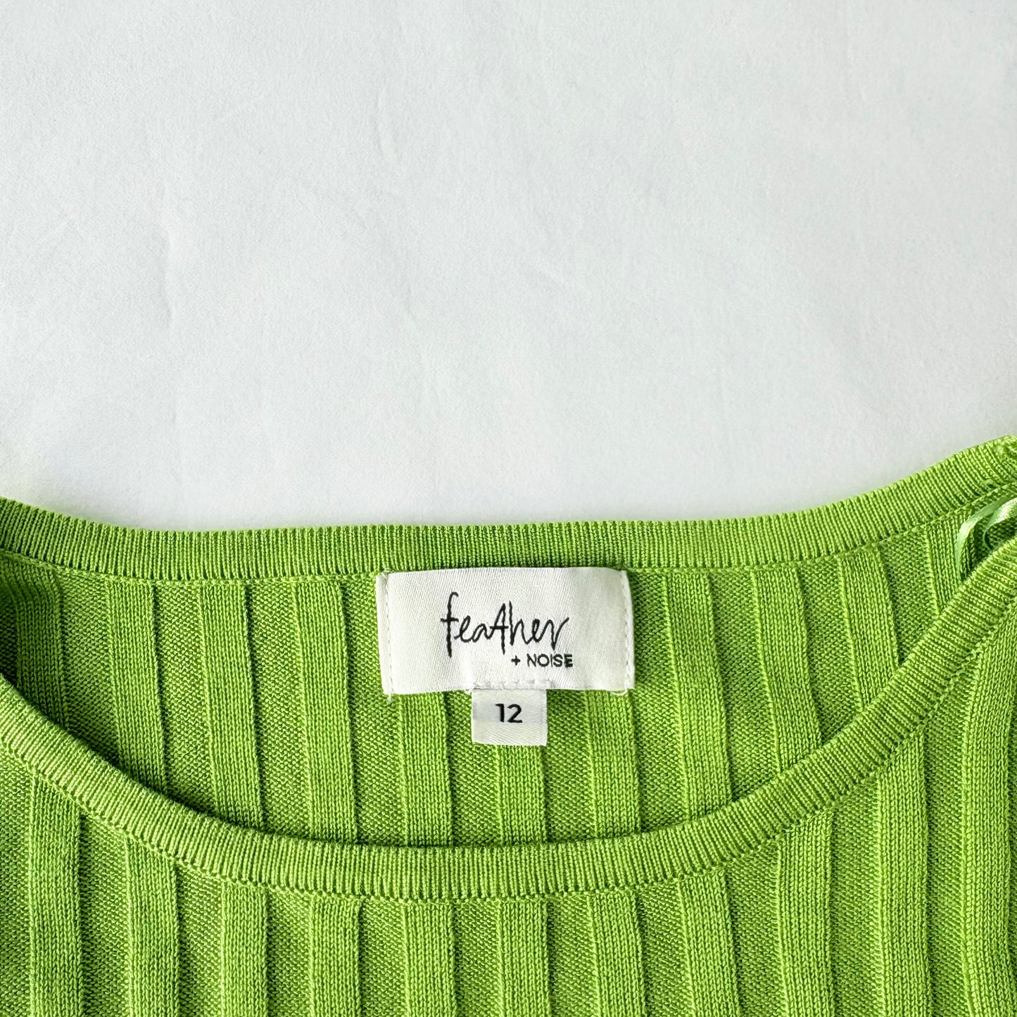 Ribbed flared long sleeve | Size 10-12