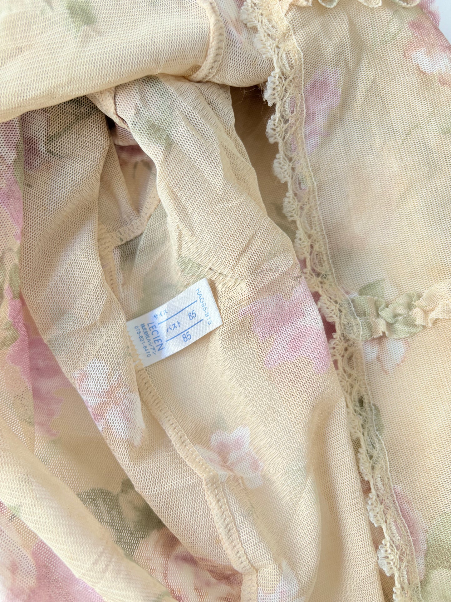 00’s Floral micromesh Japanese cami | Size 8