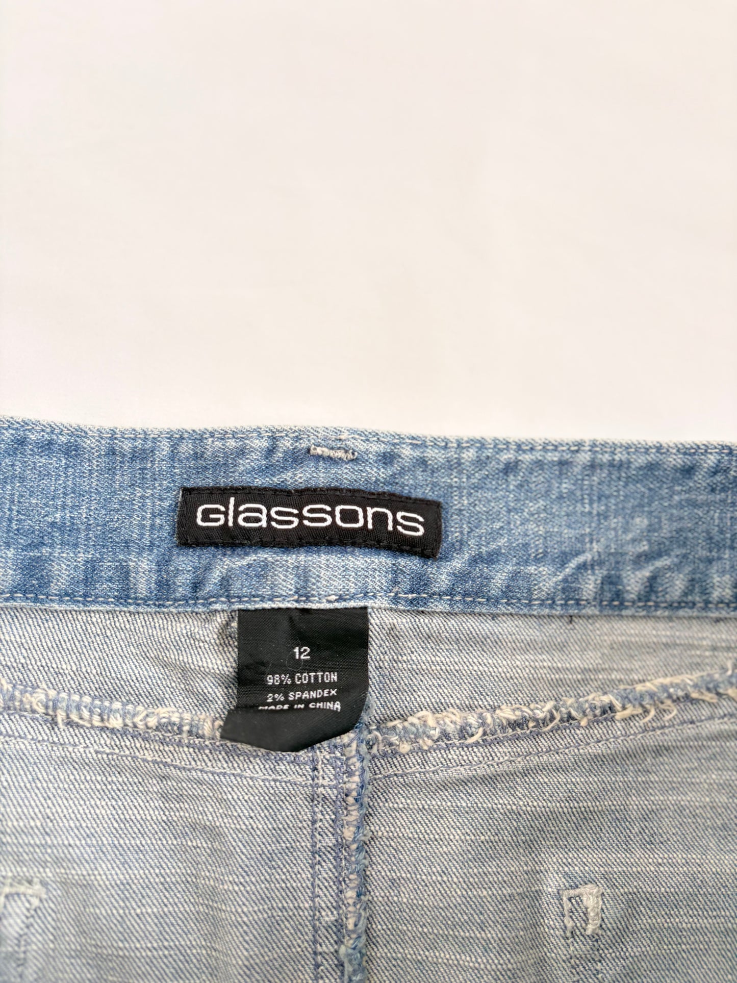 00’s Glassons embroidered denim skirt | Size 12