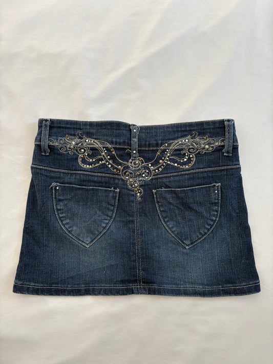 00’s Embroidered denim mini skirt | Size 6