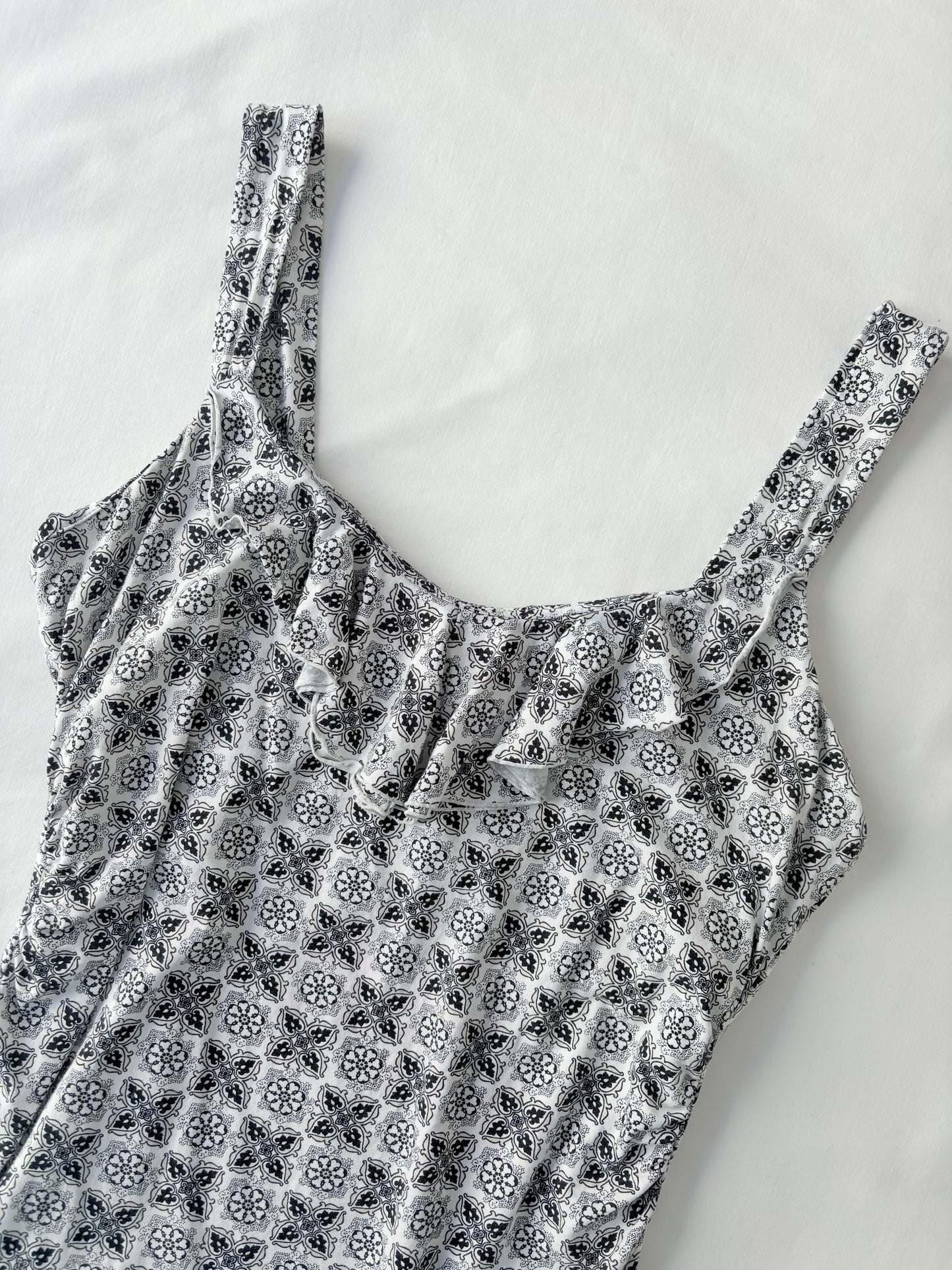 00’s Ruffle patterned tank | Size large
