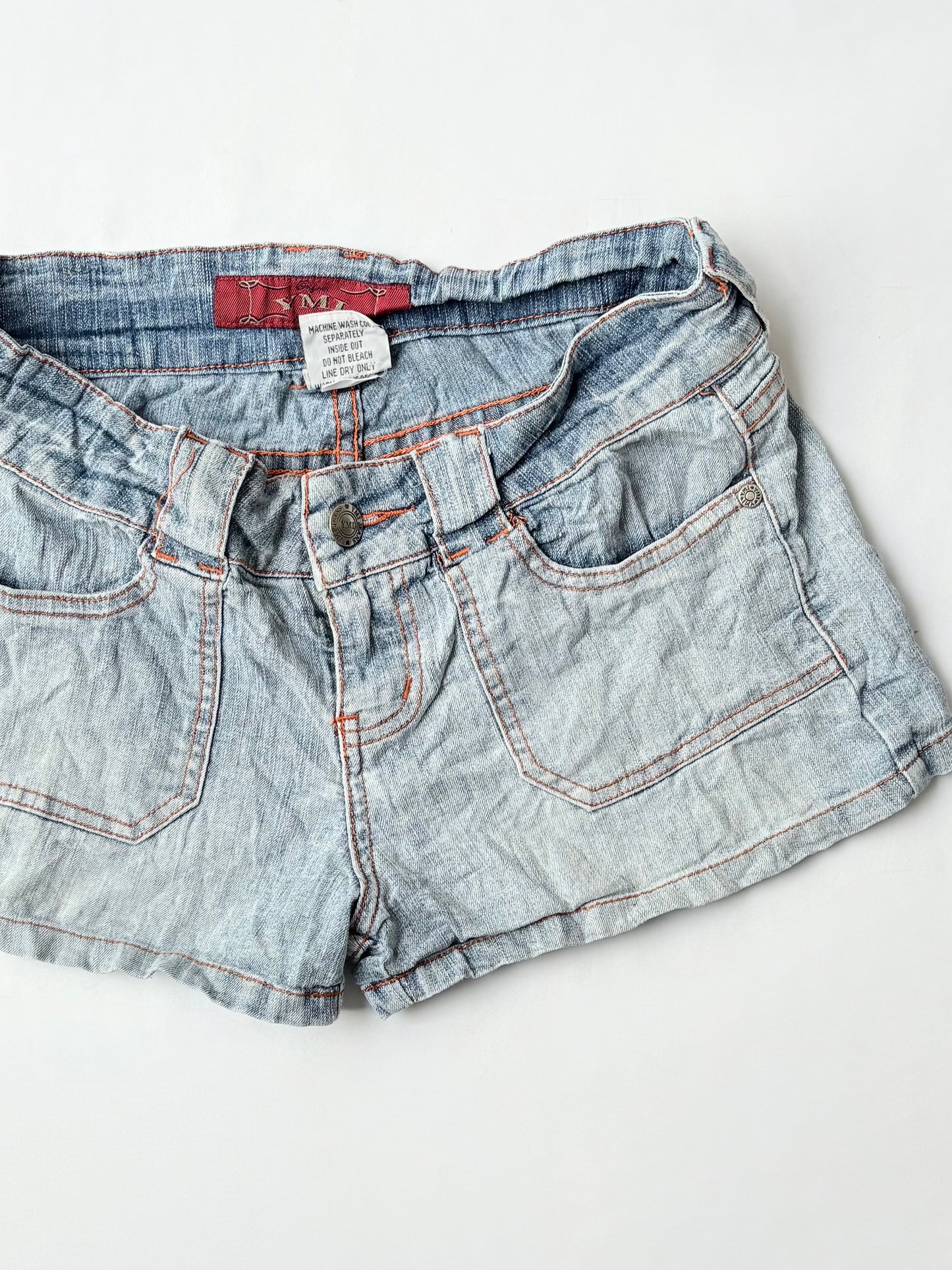 00’s YMI low rise denim shorts | Size 8