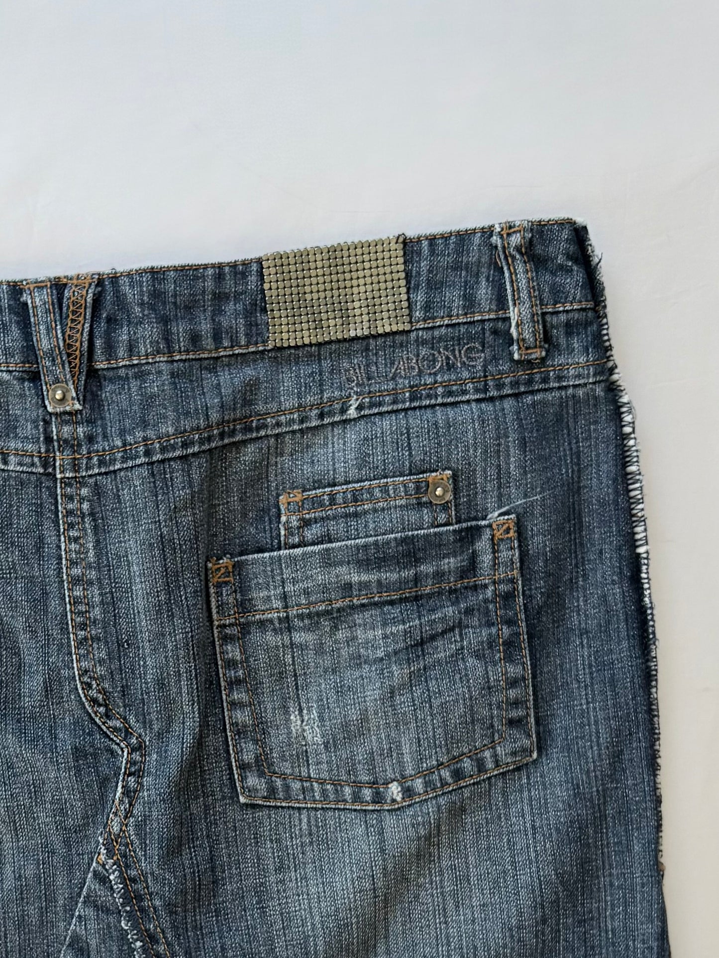 00’s Billabong denim mini skirt | Size 12
