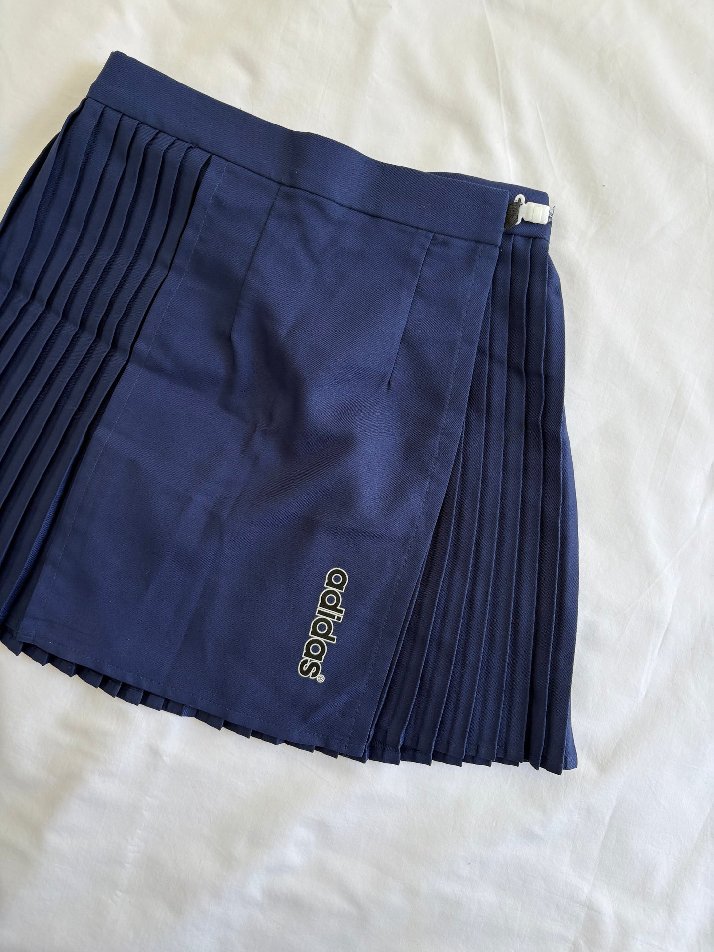 00’s Navy Adidas tennis skirt | Size 8-12