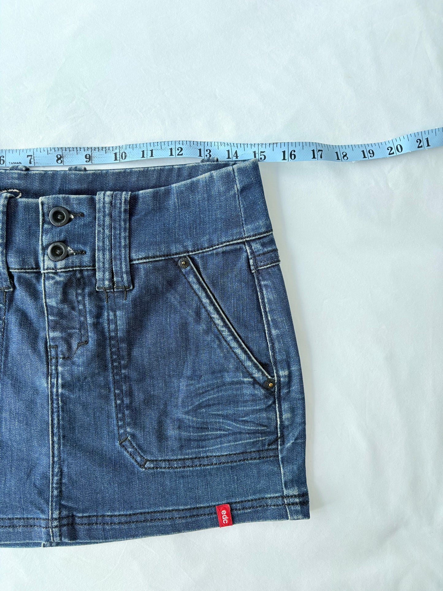 00’s Esprit denim mini skirt | Size 10